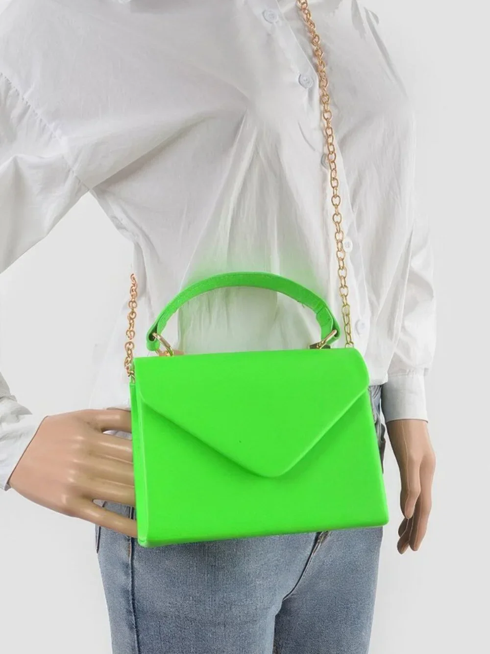 Boxy Clutch